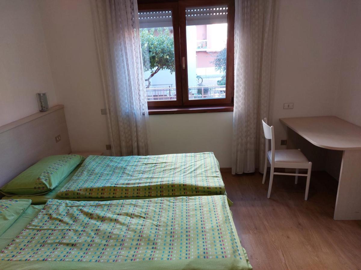 Villa Martina Torbole Sul Garda Bagian luar foto